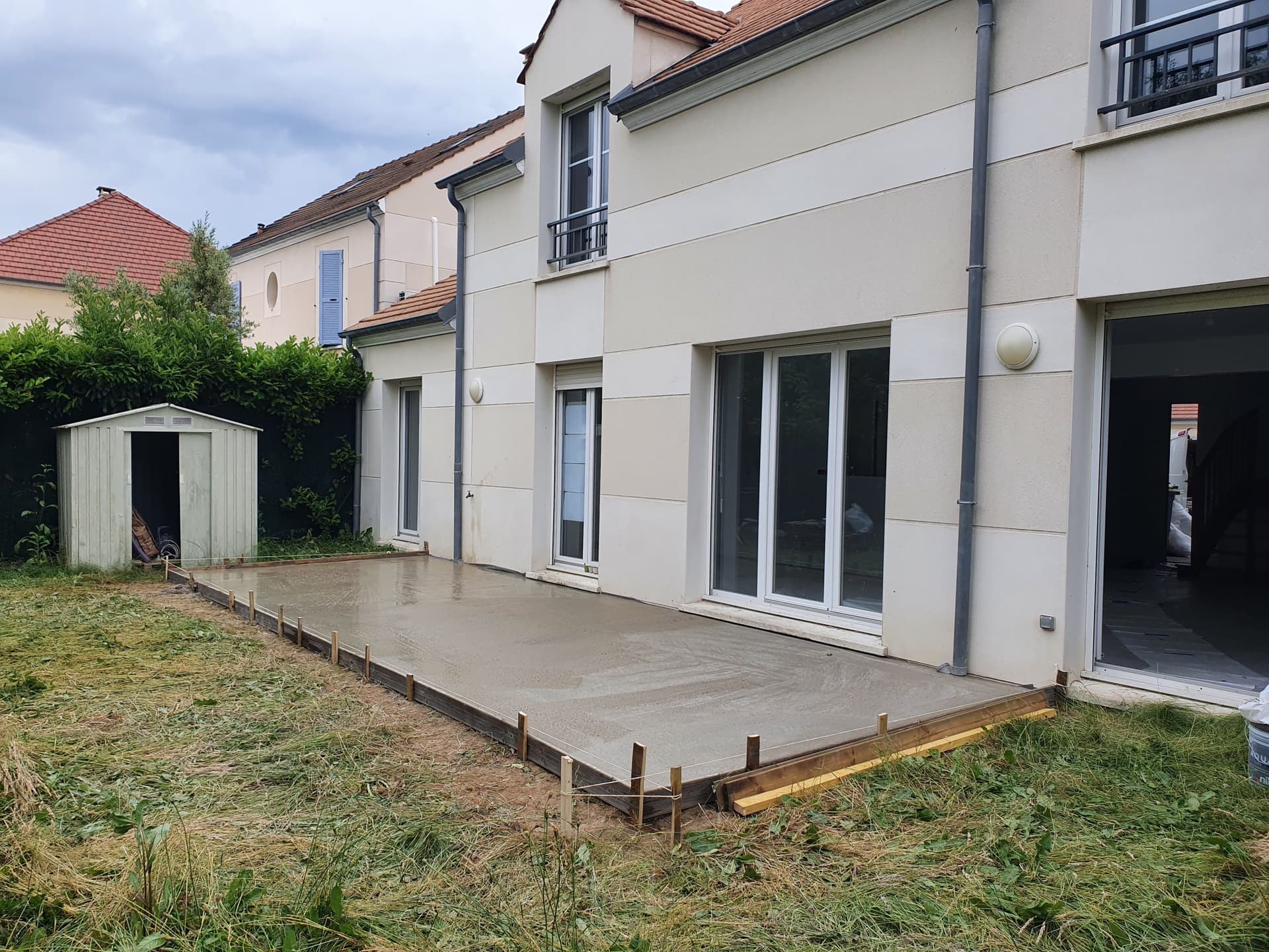 Coulage d'une terrasse en béton. — Essonne (91)
